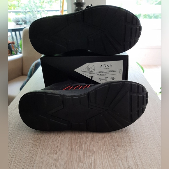 EUC ARKK COPPENHAGEN knit sneakers - Picture 4 of 7